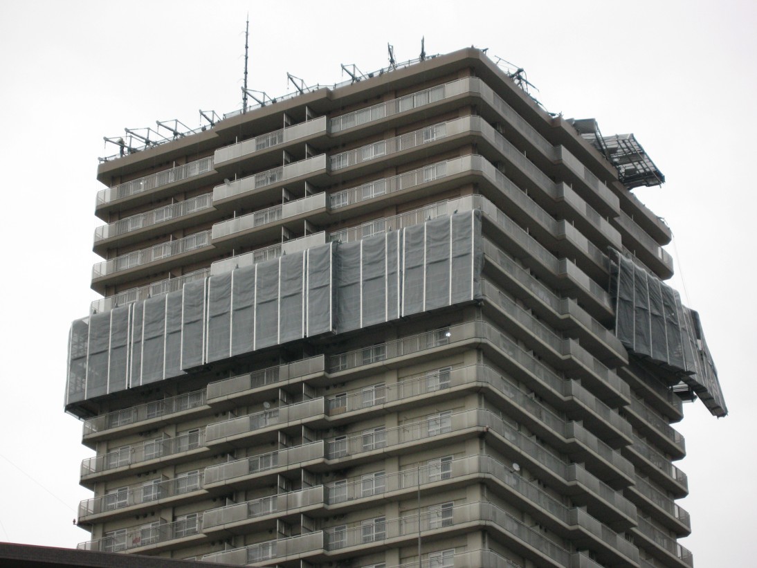 トキビルの足場が 超高層マンション 超高層ビル