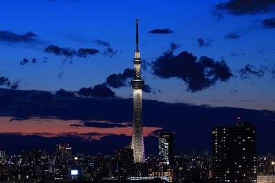 トワイライトタイムの東京スカイツリー