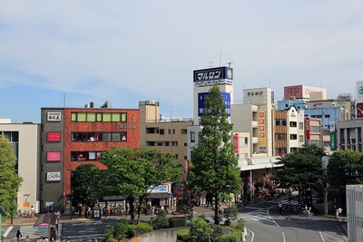 小岩駅前