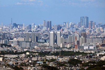 横浜ランドマークタワーから見た新川崎方面の超高層ビル群