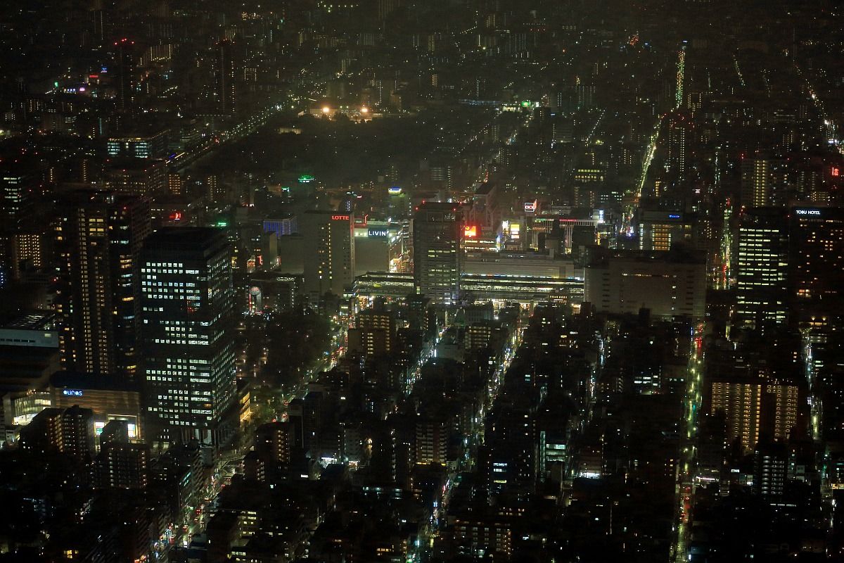 東京スカイツリーの天望回廊から見た錦糸町のオリナス 超高層マンション 超高層ビル