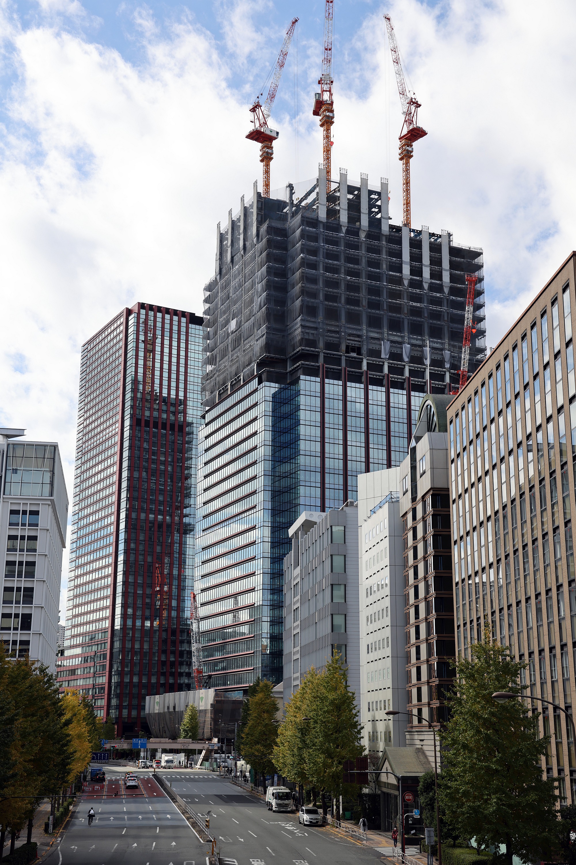 最上階までもう少し！地上42階、高さ215m「東京三田再開発