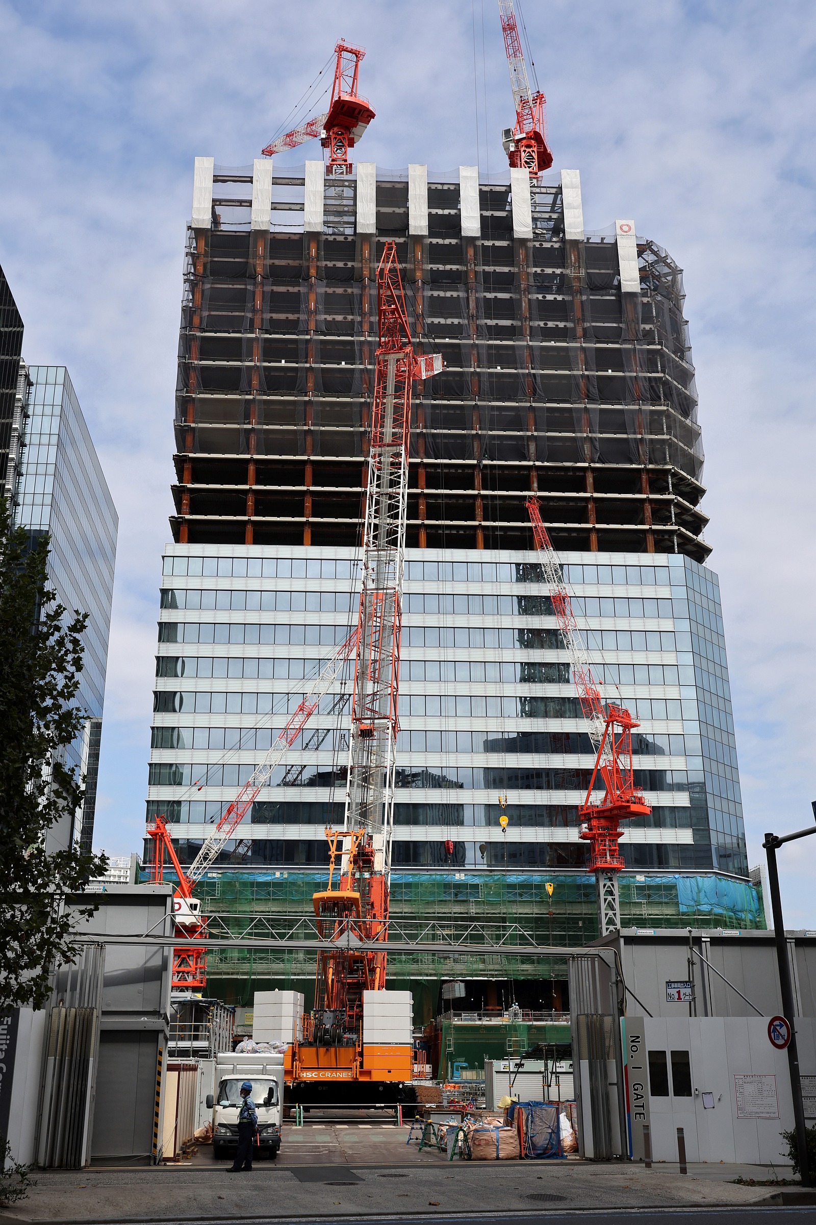 高さ約180m「みなとみらい21中央地区52街区開発事業計画」の建設状況