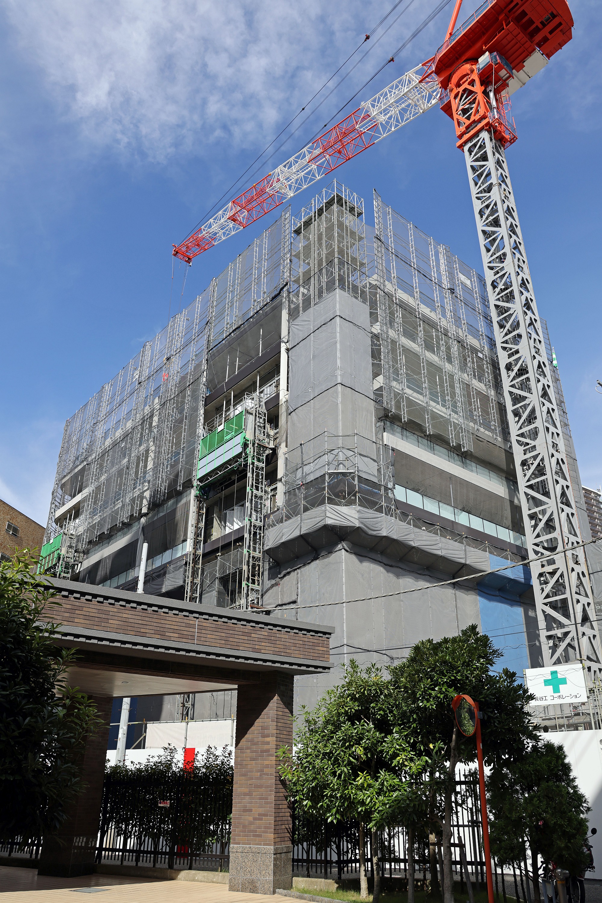 地上23階、高さ78.77m「ドレッセタワー武蔵小杉」の建設状況 地上23階、高さ78.77m「ドレッセタワー武蔵小杉」の建設状況