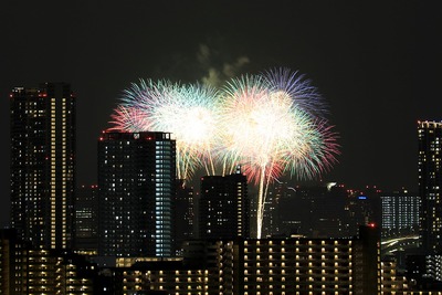 未来型花火エンターテインメント「STAR ISLAND」