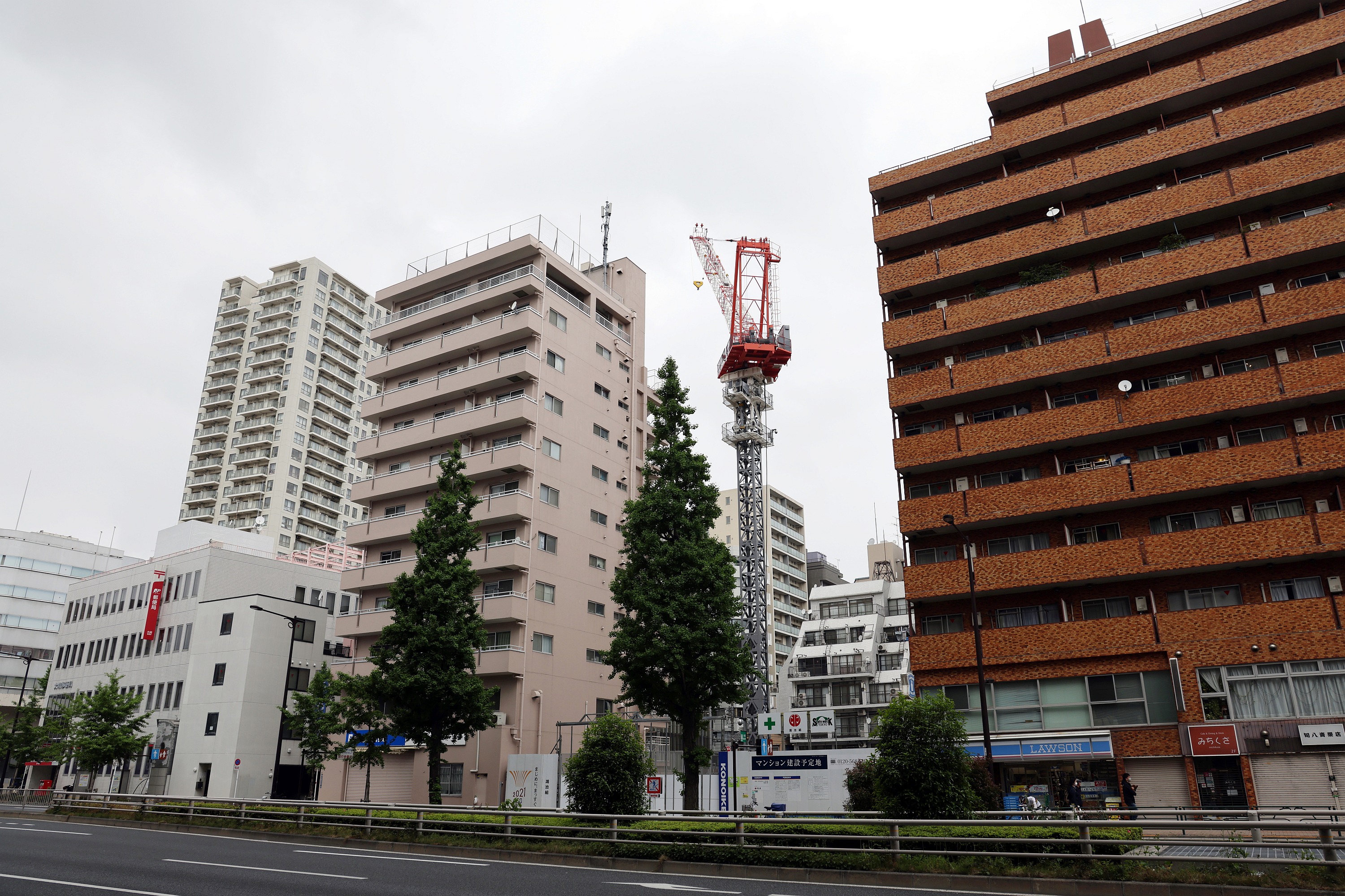 野村不動産による地上18階 高さ約60mの分譲マンション 仮称 西五反田２丁目計画新築工事 の建設状況 22 4 29 超高層マンション 超高層ビル