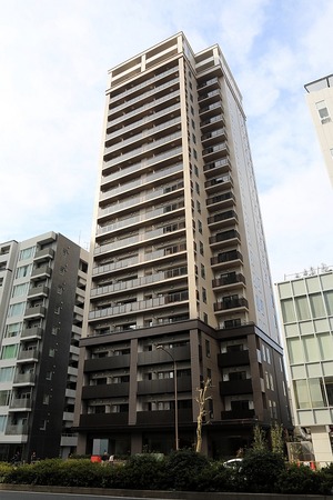 ¥ë¥Õ¥©¥óÇò¶âÂæ ¥¶¡¦¥¿¥ï¡¼¥ì¥¸¥Ç¥ó¥¹