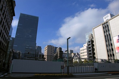 京橋トラストタワー