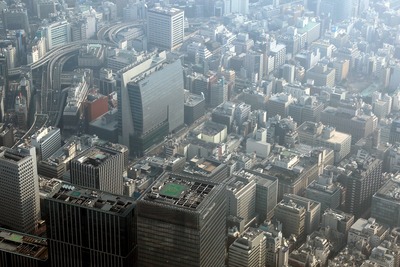 ���ܶ������ܤ��絬�ϺƳ�ȯ����ζ���