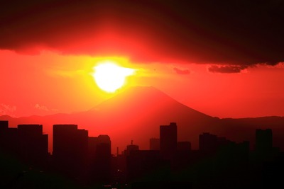 日没直前の富士山