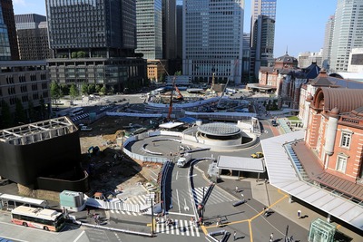 東京駅丸の内駅前広場