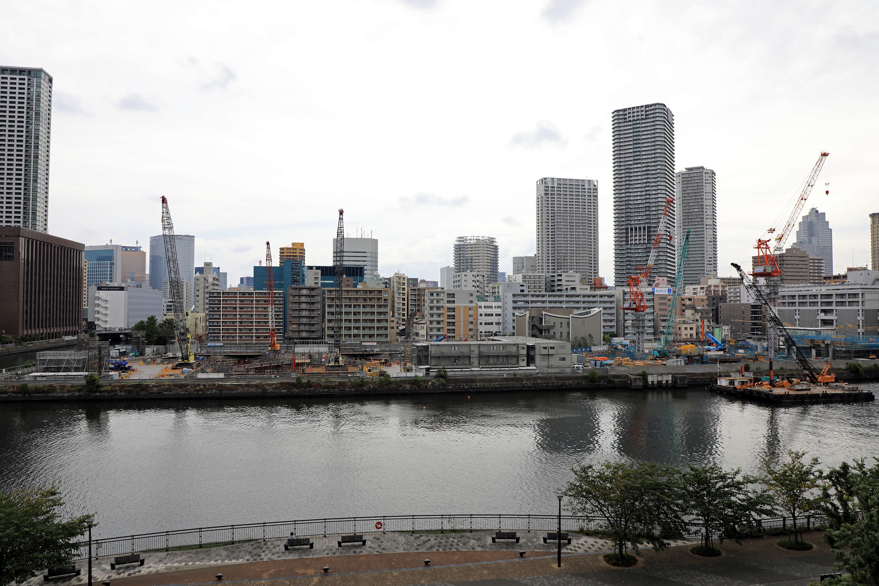 地上58階 パークタワー勝どきサウス と地上45階 パークタワー勝どきミッド の建設状況 9 22 超高層マンション 超高層ビル