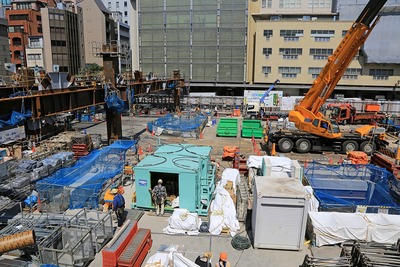 (����)���ܶ��������϶�����Գ��ϺƳ�ȯ����(A����)