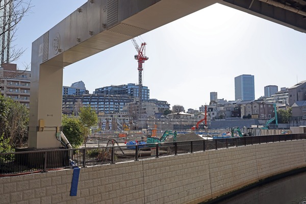 �ѡ������������۽������ �� �������ƥ饹