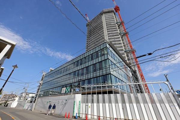 ¥¢¥È¥é¥¹¥¿¥ï¡¼¾®Ê¿¾®Àî