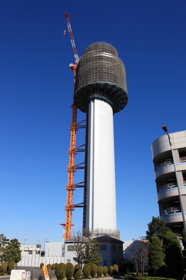 羽田空港の空撮と新管制塔 超高層マンション 超高層ビル