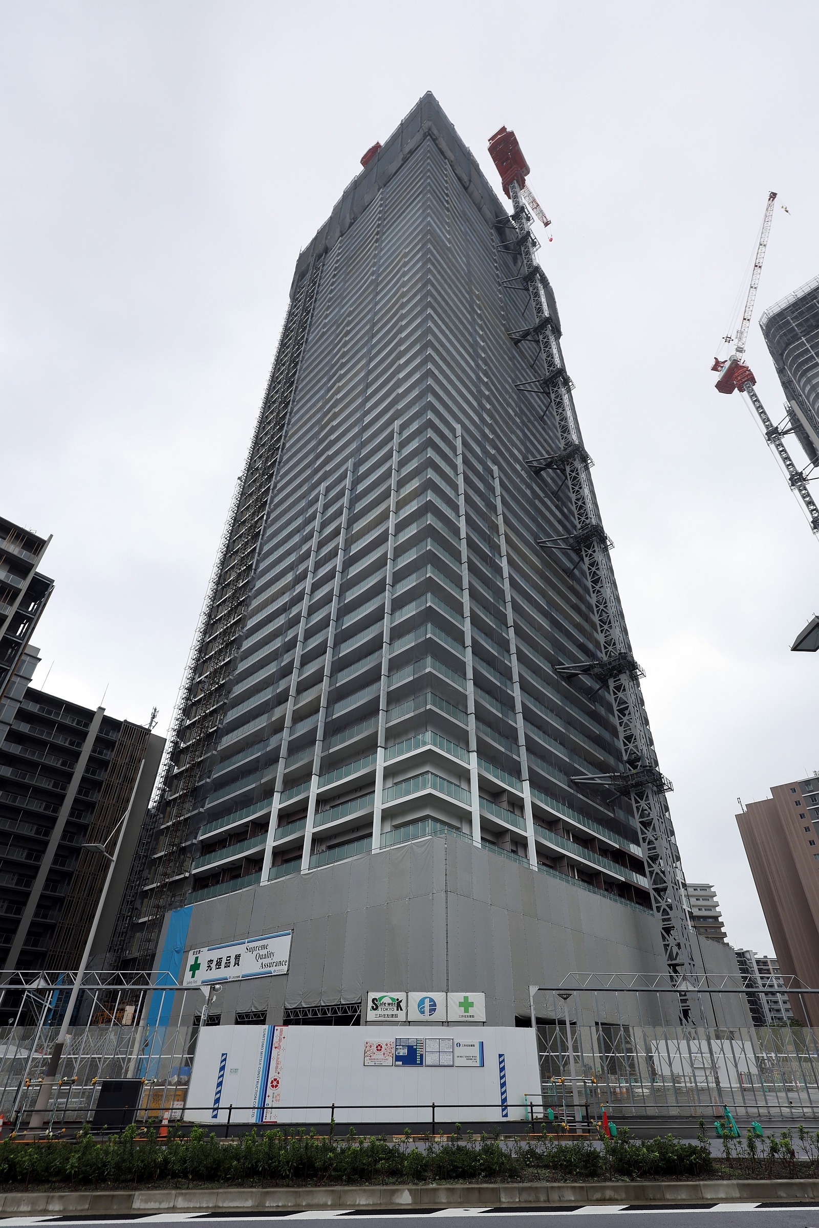 地上50階、高さ約180m「晴海フラッグ SKY DUO」の建設状況!最上 地上50階、高さ約180m「晴海フラッグ SKY DUO」の建設状況!最上