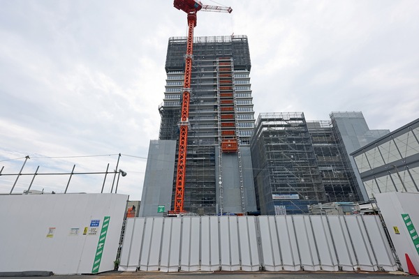 ¥¢¥È¥é¥¹¥¿¥ï¡¼¾®Ê¿¾®Àî