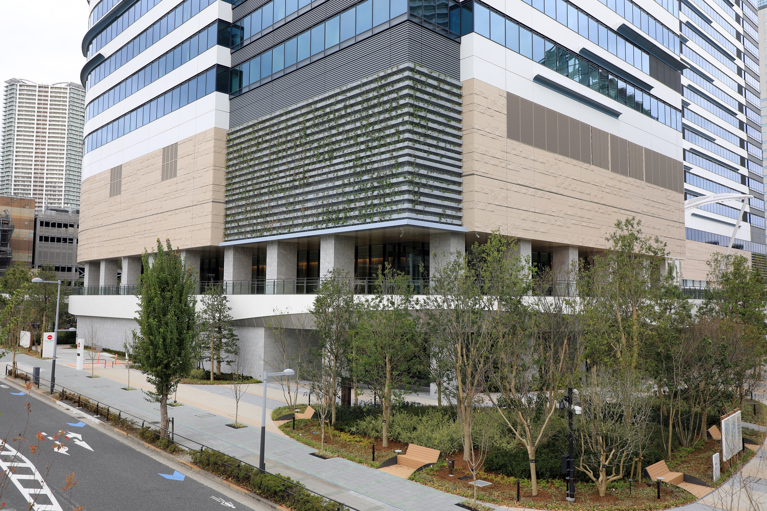 竣工した地上24階 高さ125m Smbc豊洲ビル の様子 11 29 超高層マンション 超高層ビル