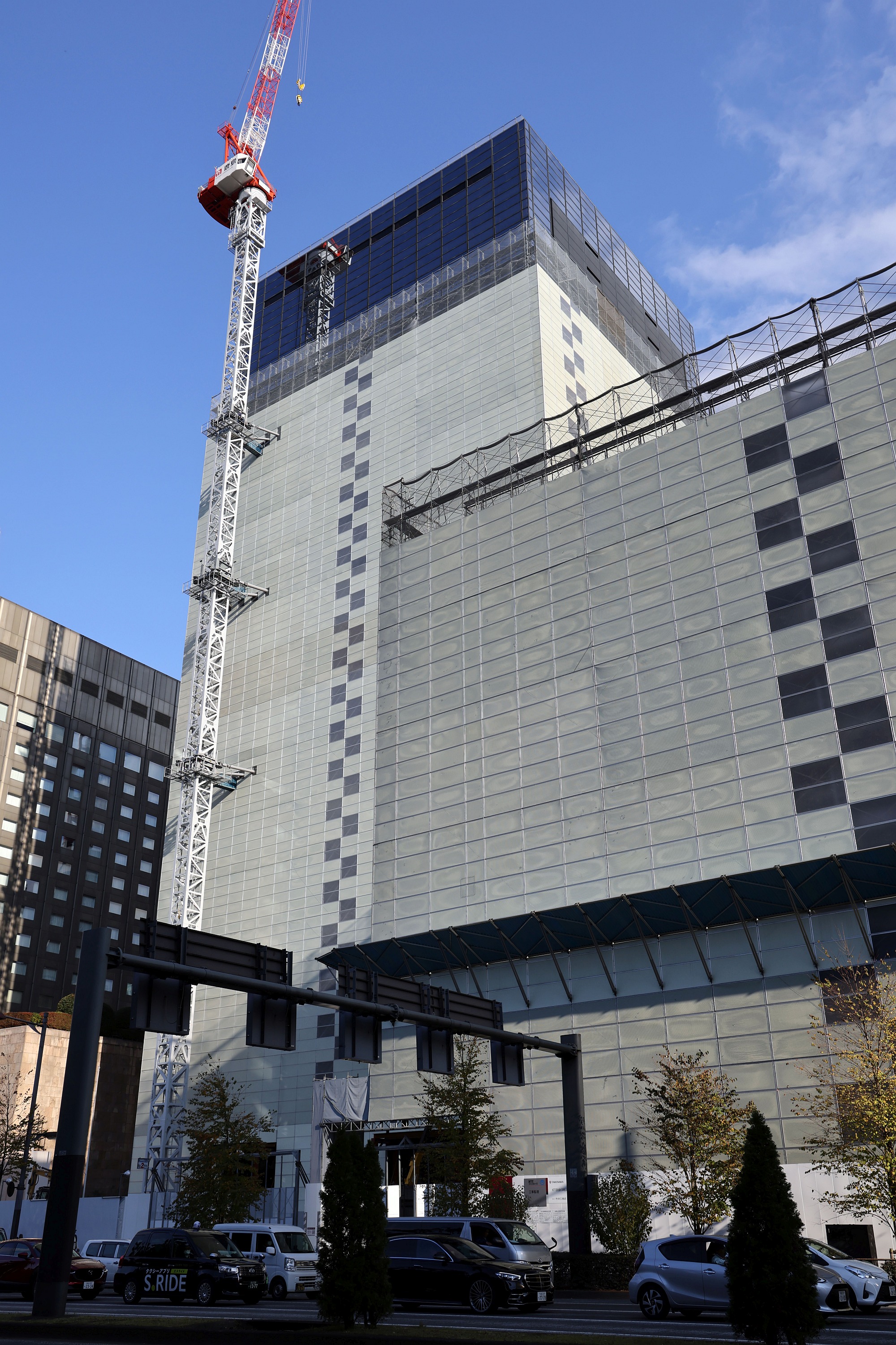 高さ230mの大規模再開発「内幸町一丁目街区」の既存建物解体状況