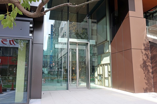 TOFROM YAESU TOWER（トフロム ヤエス タワー）