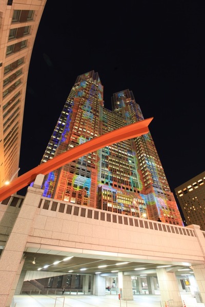 東京都庁でデジタル掛け軸