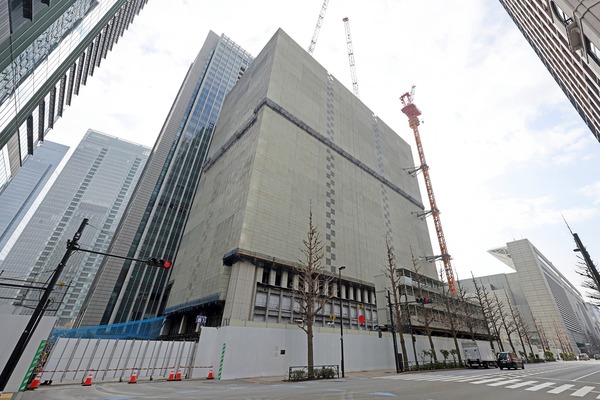 三菱UFJ銀行本店の解体工事