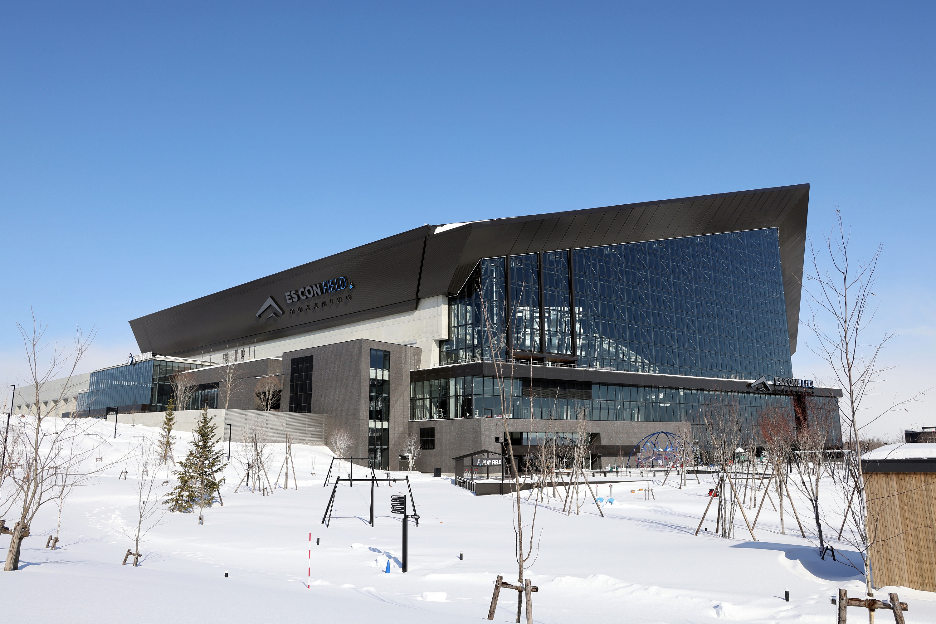 完成した日本ハムファイターズの新球場「エスコンフィールド北海道」を