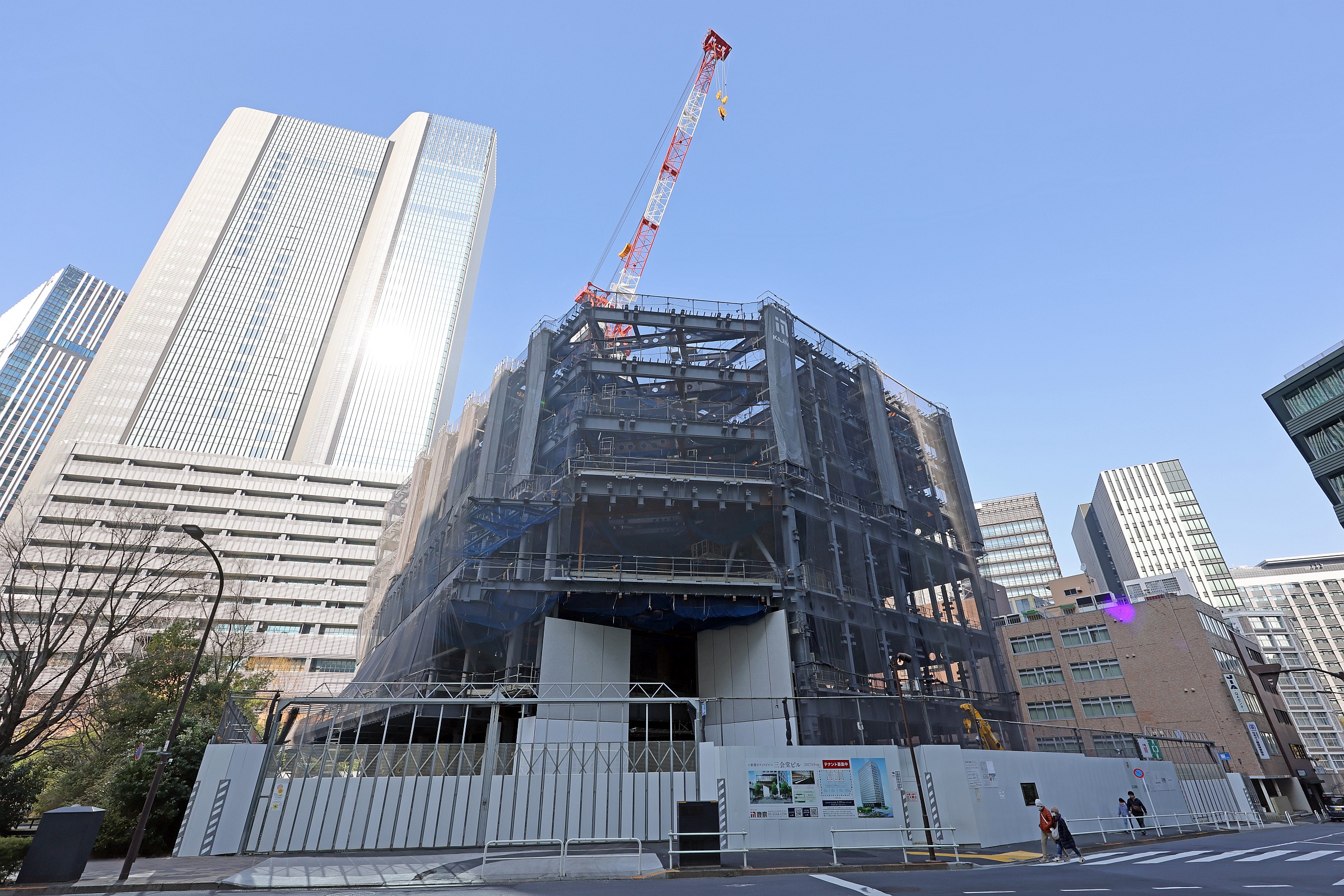 地上19階、高さ約94m「三会堂ビル」の建替え状況！アメリカ大使館前の