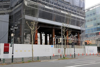 Tri-Seven Roppongi(¥È¥é¥¤¥»¥Ö¥ó ¥í¥Ã¥Ý¥ó¥®)