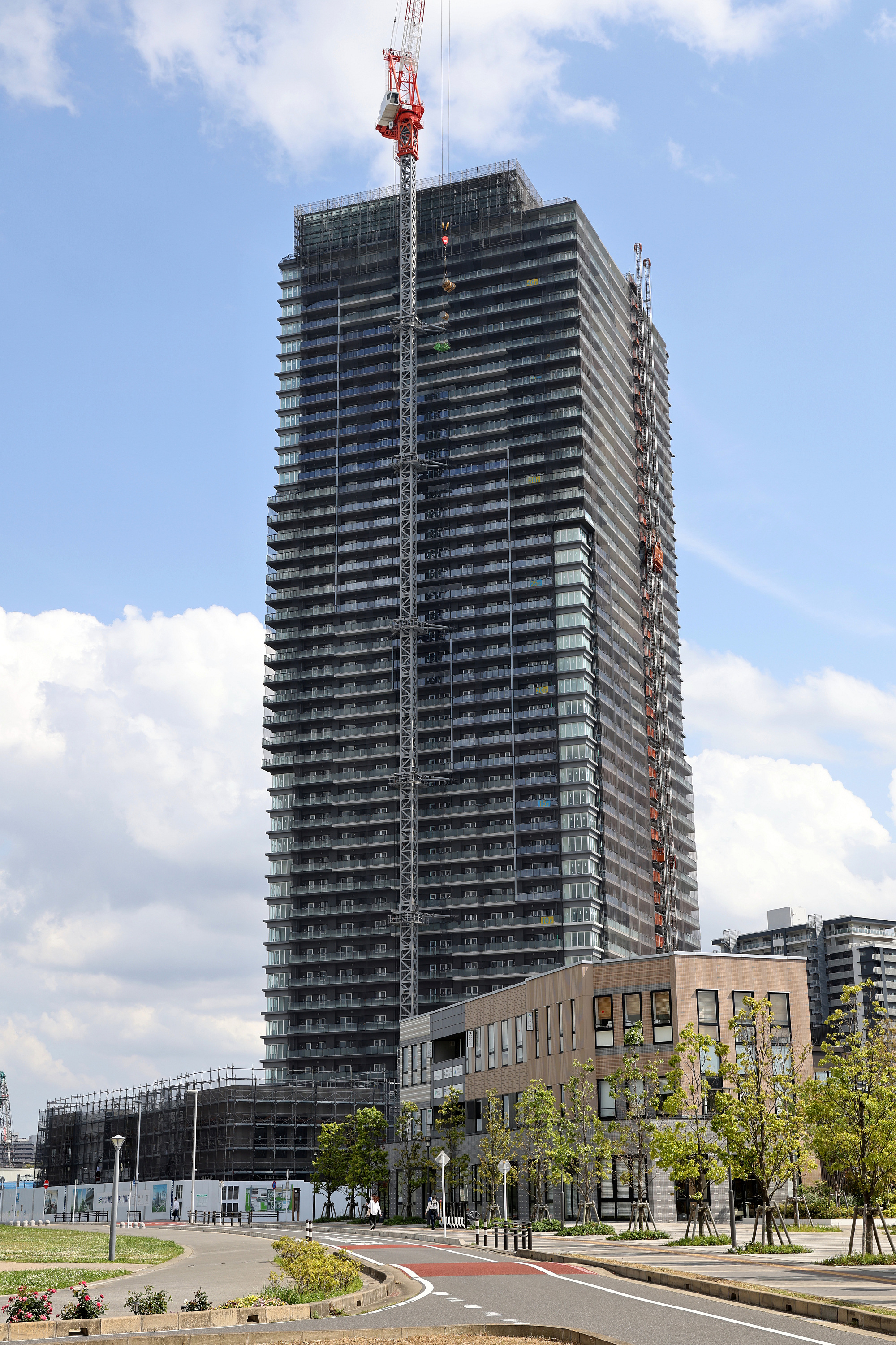 最終期販売中！地上43階、高さ155.35m「幕張ベイパーク ミッドスクエア