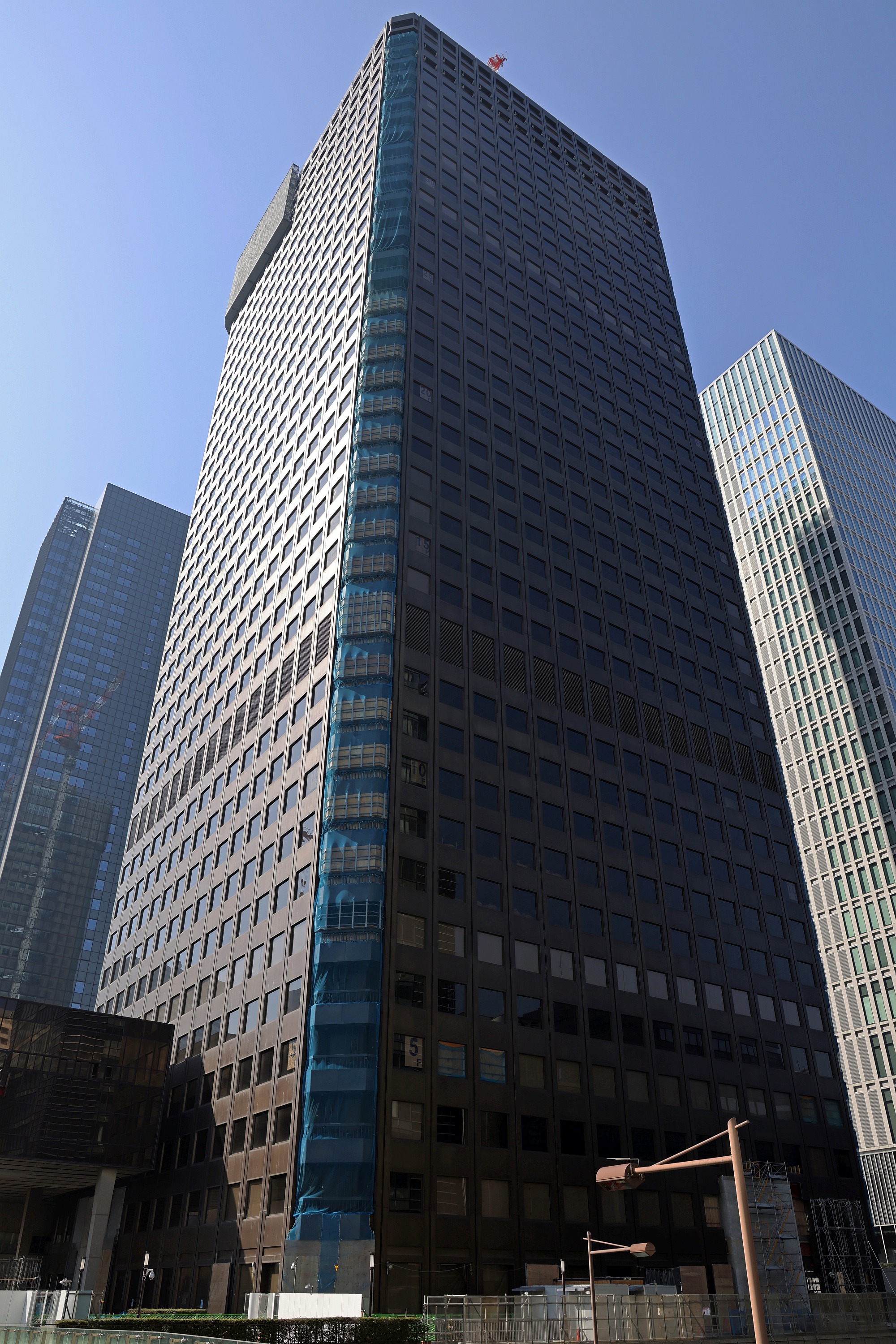 高さ152m「世界貿易センタービル」の解体状況！解体後は高さ235m