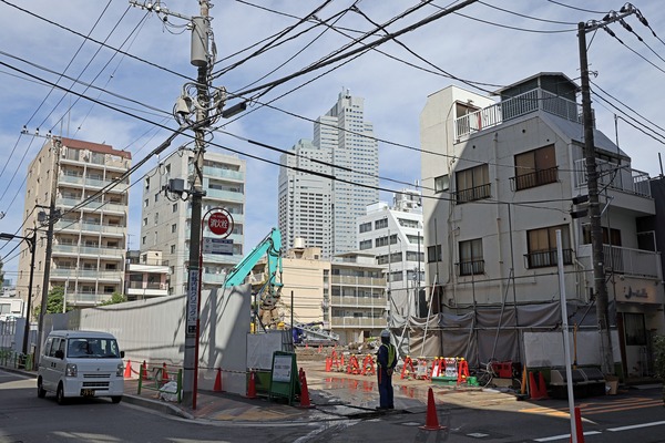 ·îÅç»°ÃúÌÜËÌÃ϶èÂè°ì¼ï»Ô³¹ÃϺƳ«È¯»ö¶È