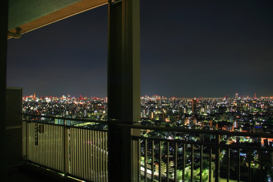 バルコニーとベランダの違い 超高層マンション 超高層ビル