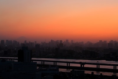¥¿¥ï¡¼¥Þ¥ó¥·¥ç¥ó¤«¤é¸«¤ë±ì̸¸å¤Îͼ·Ê