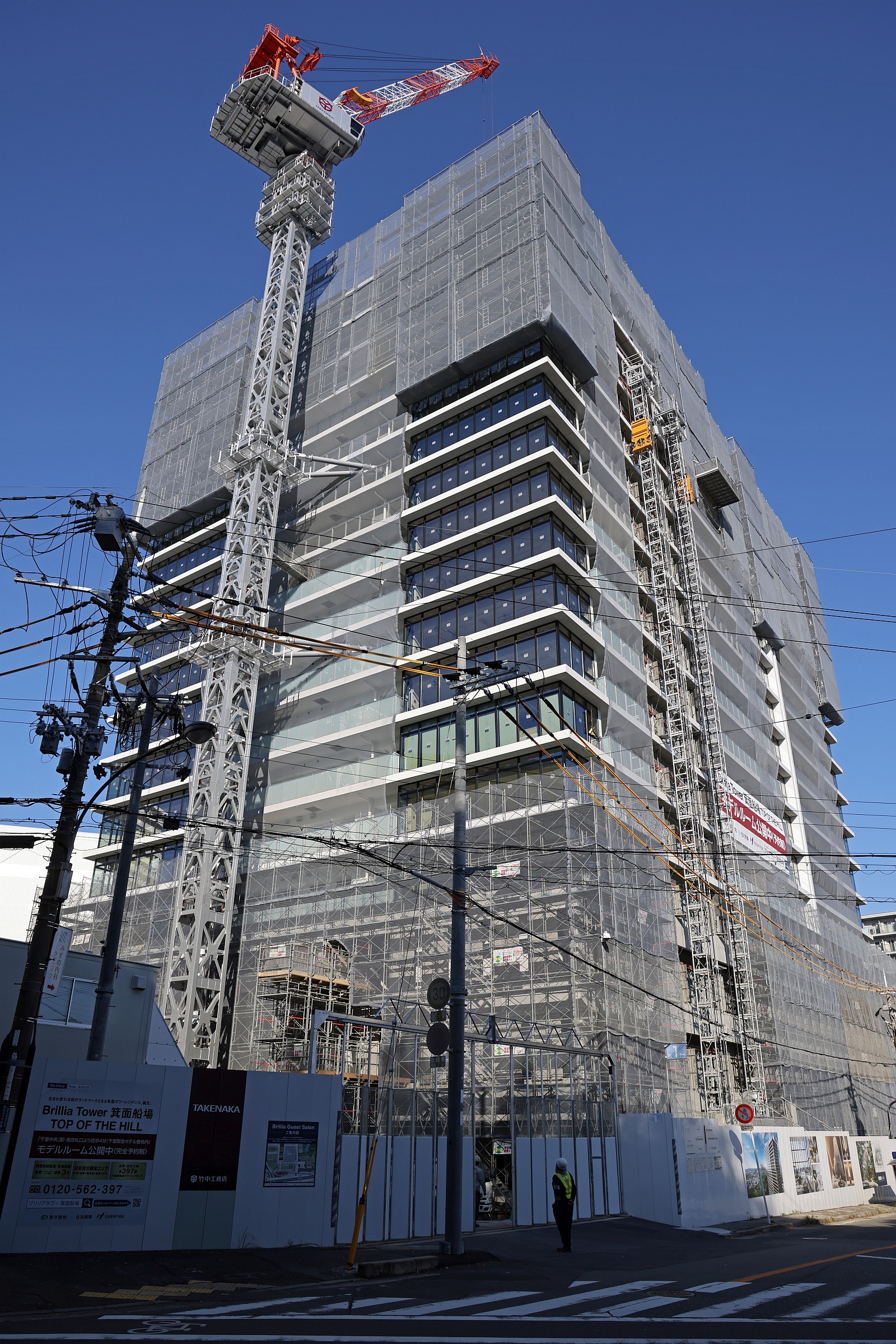 地上30階、高さ103.48m「ブリリアタワー箕面船場 TOP OF THE HILL」の