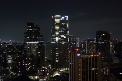 東京タワーから仙石山森タワー方面の夜景