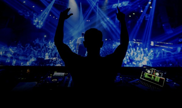 ÅìµÞ²ÎÉñ´ìÄ®¥¿¥ï¡¼ ZEROTOKYO