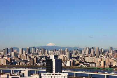 ���Ķ���إӥ뷲���ٻλ�