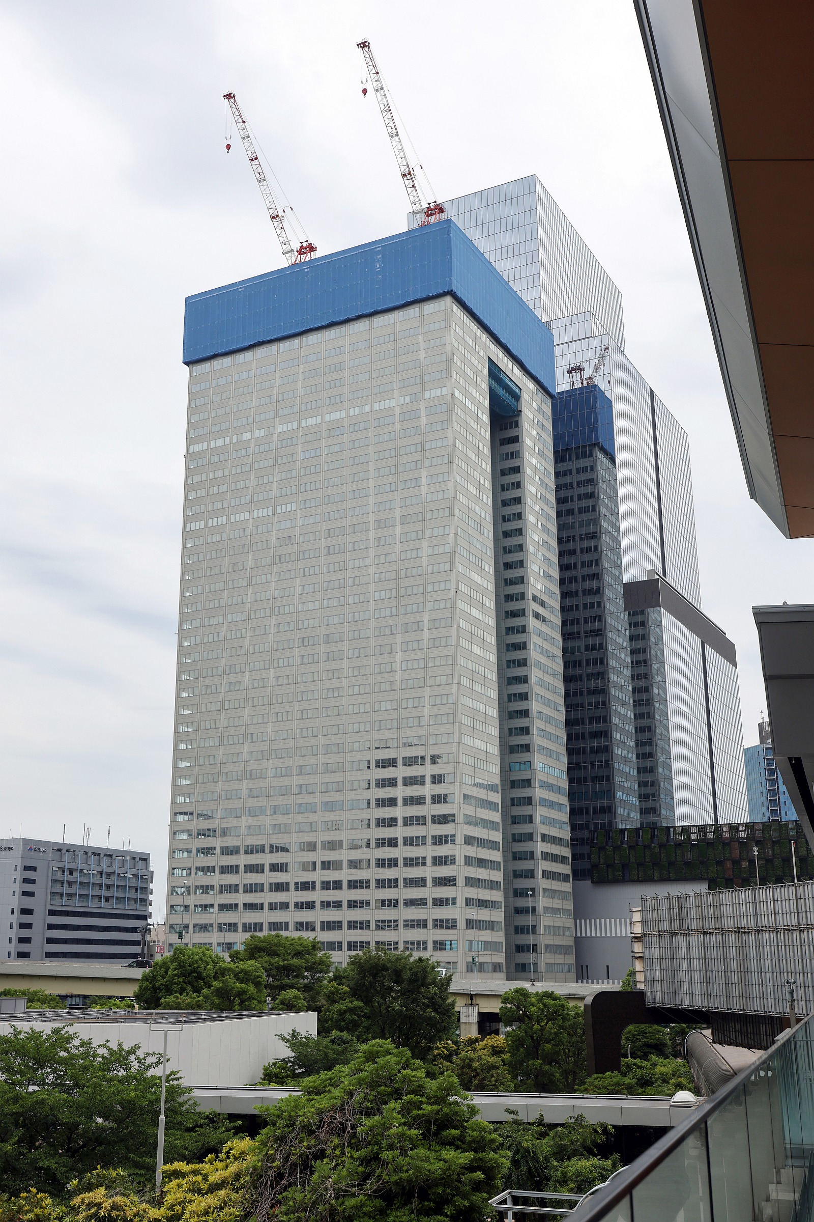高さ約166m「浜松町ビルディング（東芝ビルディング）」の解体状況