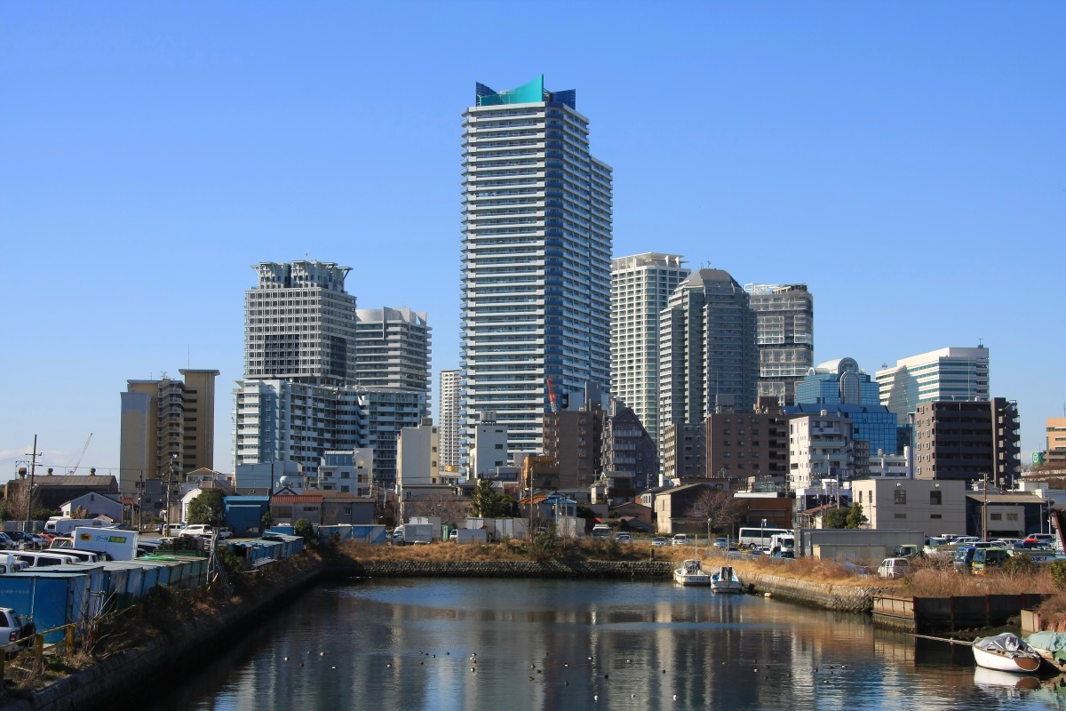 横浜 ポートサイド地区のタワーマンション群 超高層マンション 超高層ビル