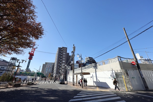 �Ķ����Ķ����϶�����Գ��ϺƳ�ȯ���Ȥ��Ķ��������϶�����Գ��ϺƳ�ȯ����