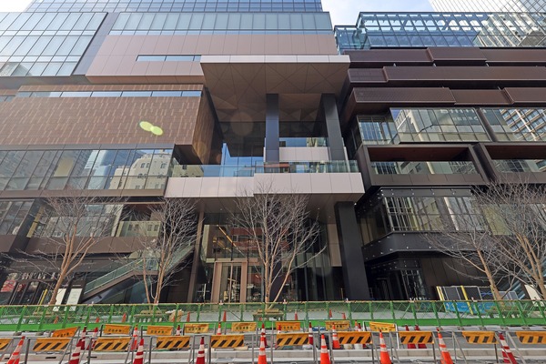 TOFROM YAESU TOWER（トフロム ヤエス タワー）