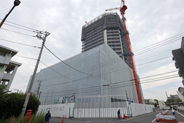 ¥¢¥È¥é¥¹¥¿¥ï¡¼¾®Ê¿¾®Àî