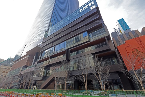 TOFROM YAESU TOWER（トフロム ヤエス タワー）