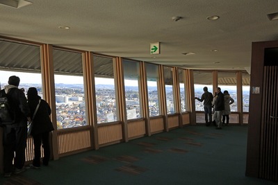 横浜薬科大学 図書館棟(旧ホテルエンパイア)の展望ラウンジ