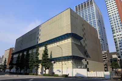 日本政策投資銀行本店ビル(DBJビル)の解体工事