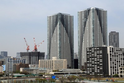 ɤ THE TOKYO TOWERS