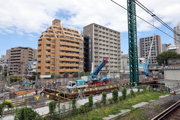 �Ķ����Ķ����϶�����Գ��ϺƳ�ȯ����