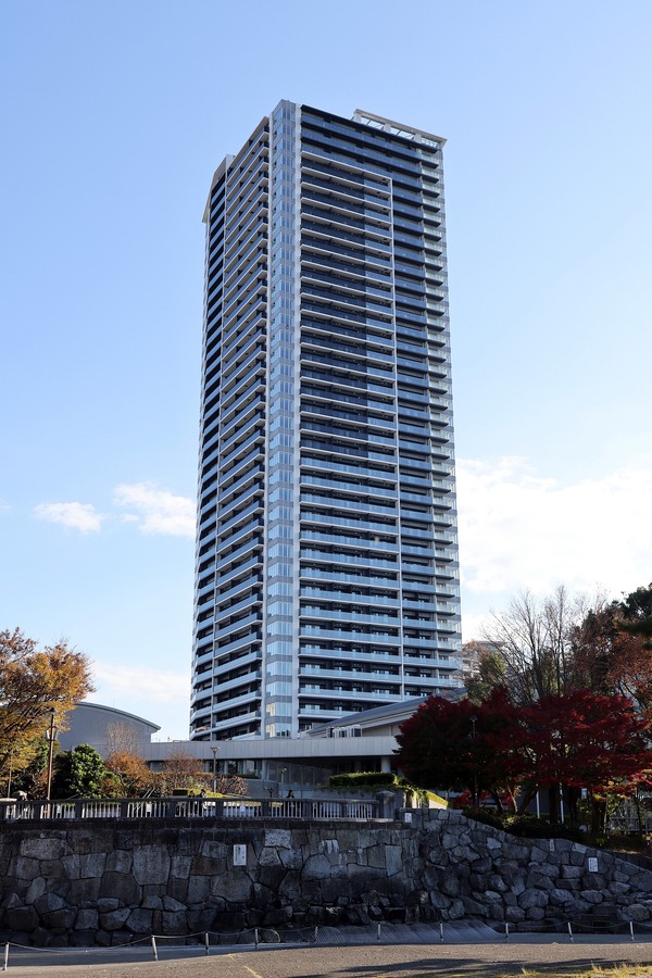 日本工業倶楽部会館・三菱UFJ信託銀行本店ビル